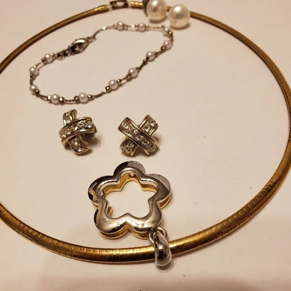📿👂💍 Necklace, bracelet, and earrings set